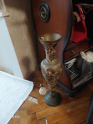 bezek eşyalari instagram: Dekorativ ev aksesuarları dəsti - Böyük metal vaz: Əl işi naxışlarla — 1