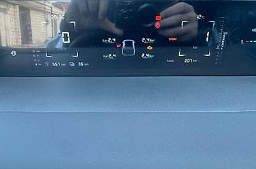 paneler: Model: A05 sedan (ağ rəng) Əsas xüsusiyyətlər: - Müasir — 7