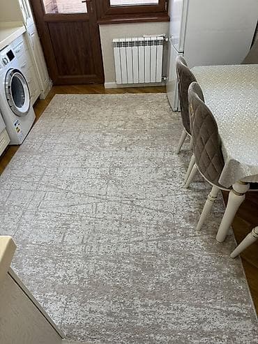 sine sekilleri: Mətbəx və ya qonaq otağı üçün modern sahəsini tam örtür)
- — 2