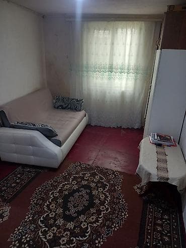 mikrorayonda satilan evler: 1 otaqlı mənzil – mətbəx, sanitar qovşaq və zal Xüsusiyyətlər: - Ayrı — 5