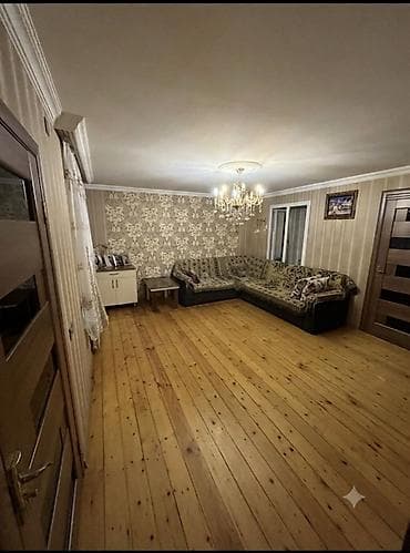 şeki: Geniş və işıqlı yaşayış evi təqdim olunur. Şəkillərdən göründüyü kimi — 5