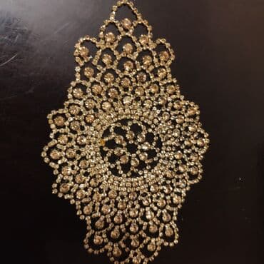 xarı bülbül sancağı: Taclar. 5-10₼ — 14