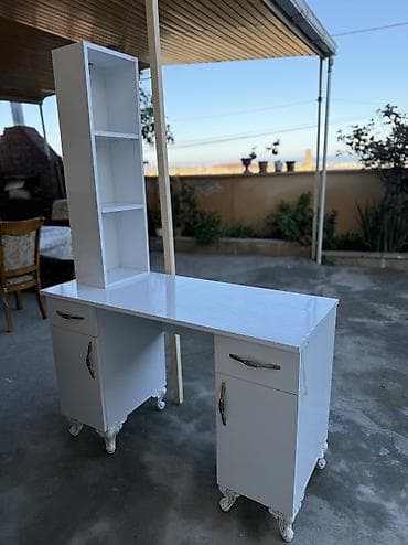 belarus mebel: Yeni, Manikür üçün masa, Güzgüsüz — 3