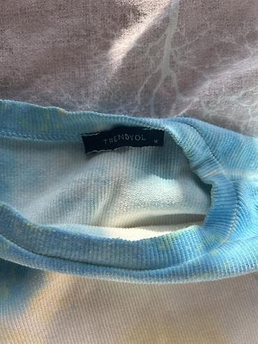 tap az paltar boyası: Trendyol qadın t‑şörtü – M ölçü - Material: elastik, nazik — 1