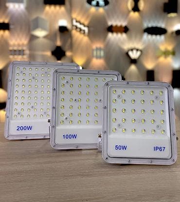 LED proyektor faralar – 50W / 100W / 200W, IP67 Məhsul təsviri: - Güc
