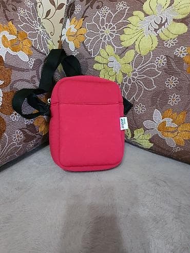 Avent termo çanta .yenidir. birkasızdır. uşaq qidası daşınması üçün