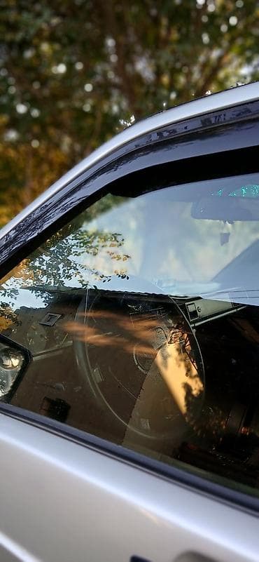 Avtomobil alışı: Mercedes-Benz 190 (W201): 1.8 l | 1992 il Sedan — 1