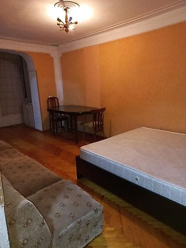 Yasamalda asan xidmetle uz uzə Kohnə tikili bina 4un 2i 1 otaqli orta — 2