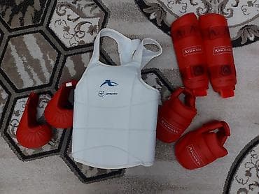 Karate qoruyucu dəst - Brend: Arawaza (WKF Approved işarəli). - — 1