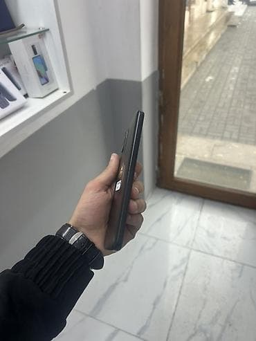 телефон fly q: Poco C40, 64 ГБ, цвет - Черный, Отпечаток пальца — 1