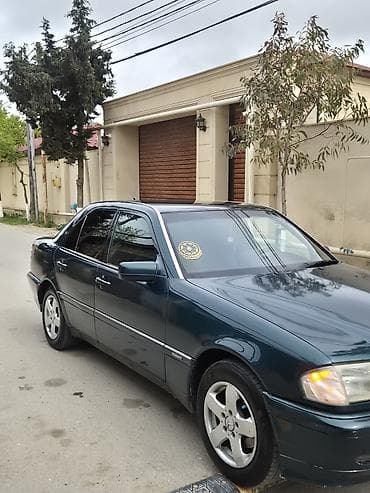 spacer mercedes: Mercedes-Benz C 200: 2 l | Sedan — 4