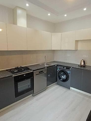 balkon stul: İcarəyə verilir 3 otaqlı yeni tikili 100 m², 8 Noyabr m. Kateqoriya — 7