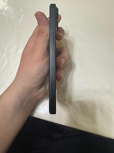 Kompüter, noutbuk və planşetlər: IPhone 15, Black Titanium — 6