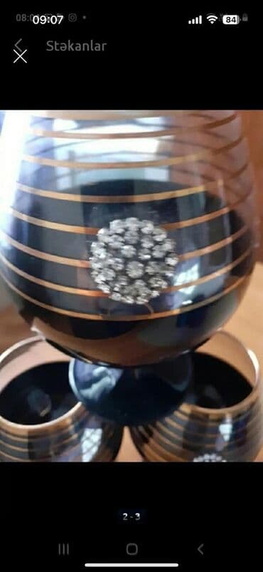 yuxuda xrustal qab görmek: Qədəhlər, rəng - Qara, Şüşə — 1