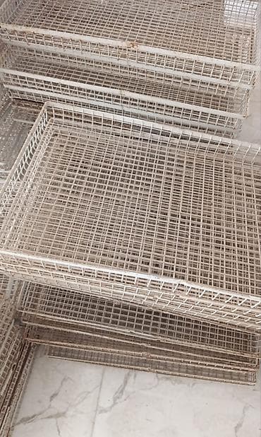 vitrin panel: Metal məftildən hazırlanmış tor səbətlər/raflar inkubator üçün — 1