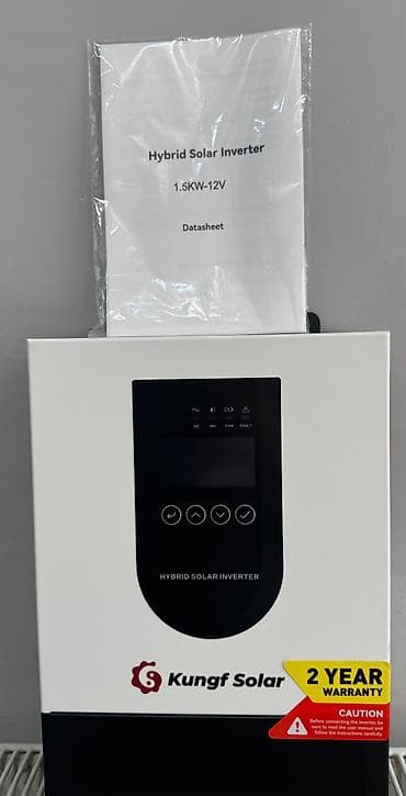 220: Kungf Solar hibrid günəş invertoru – 1.5 kW, 12V Xüsusiyyətlər: - — 1