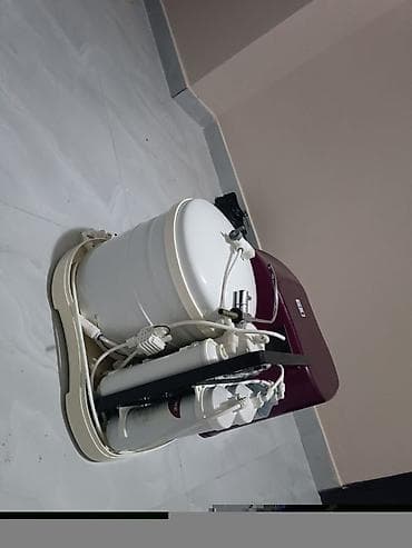 Salam su filtiri satılır. 300 manata işlək vəziyyətindədi,sadəcə 3