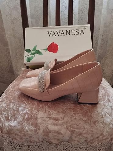 Мокасины и лоферы: Cəmi 1 dəfə geyinilib.Demək olarki təzədir. Vavanesa qadın ayaqqabısı — 3