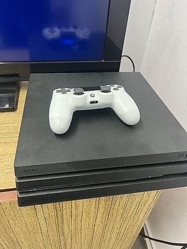 orjinal airdots: Ps 4 Pro proşifka 9.00 Oyunları var içində. 1 orginal pultu var — 3