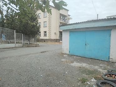 demir qaraj: Lenkeranda Raypoda 5 nömreli Bagçanin yaninda. Senedli Qaraj 4*5 ə — 2