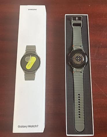 gunuş saat: Samsung Galaxy Watch7 (44 mm) ağıllı saat — yaşıl/sage rəng — 4