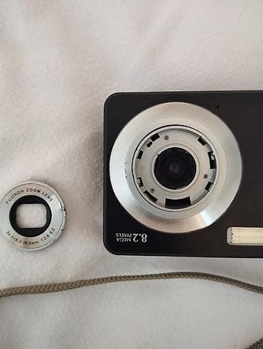 iphone ucuz telefonlar: Fujifilm FinePix J10 kompakt fotoaparat + orijinal şarj cihazı — 6