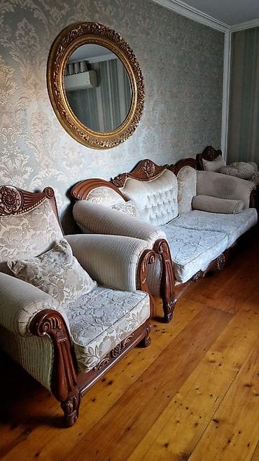 İşlənmiş, Klassik divan, 2 kreslo, Bazasız, Açılmayan