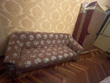 Столы и стулья: Диван, Б/у — 3