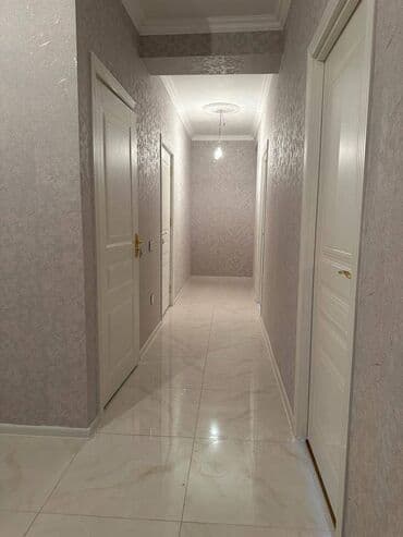 ilkin ödənişi 10000 olan evlər: 3 otaqlı, Yeni tikili, 134 kv. m — 21