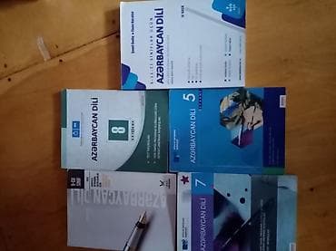 Məktəb dərslikləri: Hazırlaşan abituriyentlər üçün hər cür kitab mövcuddur. Qiymətini — 1