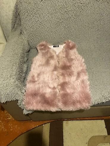 Xəz effektli qadın jileti - Rəng: pudra/çəhrayı ton - Material: süni