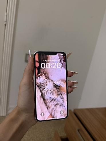 macbook 2 el: IPhone 13, Ağ — 5