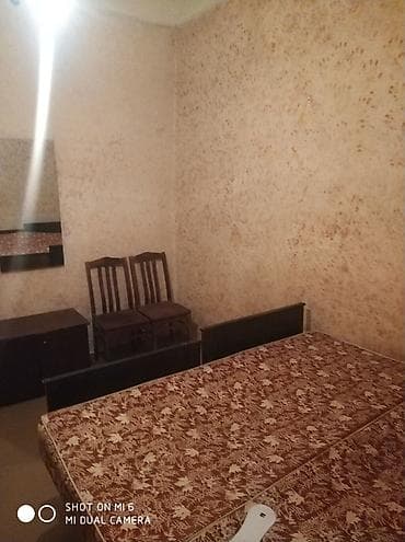 Mənzillər: 80 kv. m, 3 otaqlı, Qaz, İşıq, Su — 8