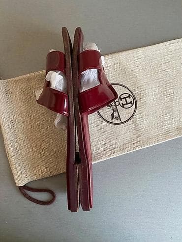 Hermes 39. Geyinilib. Reng:Bordo. Alınıb: £640/1460Azn. Hermès — 3
