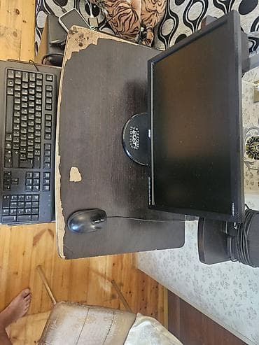 msi 17.3" gl75: Stolüstü kompüter komplekti Stolla birgə verilir Tərkibi: - Sistem — 2