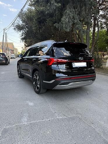 arxa panel: Hyundai – yüksək təchizatlı salon və müasir təhlükəsizlik • Servis — 7