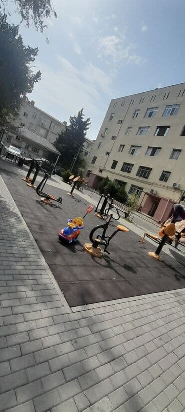 orbita mtk ev satilir: Bakı, 8-ci kilometr, 2 otaqlı, Köhnə tikili, m. Qara Qarayev, 42 kv. m — 17