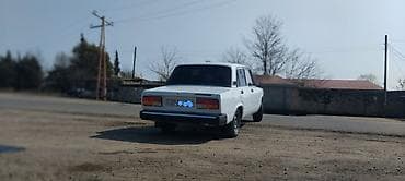 mercedes disk teker type 1 per page 40: AVTO: Lada 2107, ağ sedan Təsvir: - Klassik kuzov dizaynı, ağ rəng - — 10