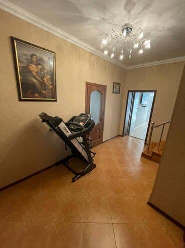 xacmazda 9 nöm mektebin yanında ev torpaq satqısı: 9 otaq, 300 kv. m — 24