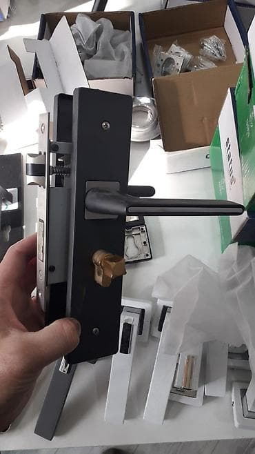 Furnitura və aksessuarlar: Qapı dəstləri və qapı qapanma mexanizmləri Məhsul xüsusiyyətləri: - — 2