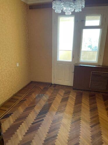 ist petrol tbilisi prospekti: Bakı, 4 otaqlı, Köhnə tikili, m. Əhmədli, 100 kv. m — 5