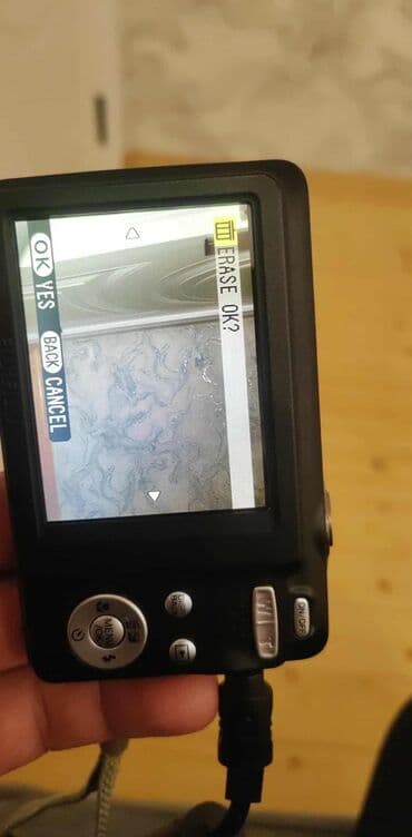 зеркальный фотоаппарат canon eos 70d body: Kompakt rəqəmsal fotoaparat - Arxa tərəfdə 2.5–3.0" ölçülü LCD ekran — 1