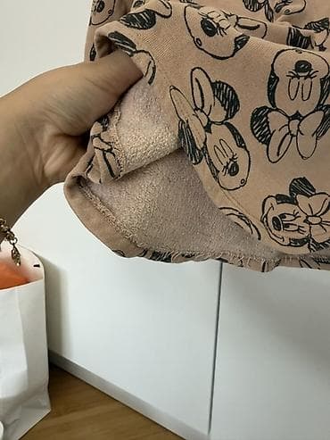 Koftalar, sviterlər: ZARA Baby uzunqollu uşaq sviteri-elbise

- Ölçü: 18–24 ay (92 sm) — 3