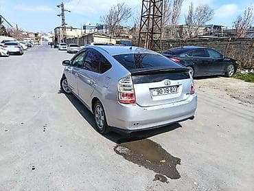 raf satilir: Salam maşın yaxşı vəziyyətdədi, salon səliqəli açarsız daxil olma — 7