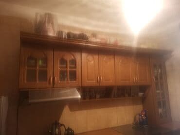 Sifarişlə mebel: Mətbəx mebeli dəsti - Klassik dizaynlı, taxta fakturalı asma və alt — 3