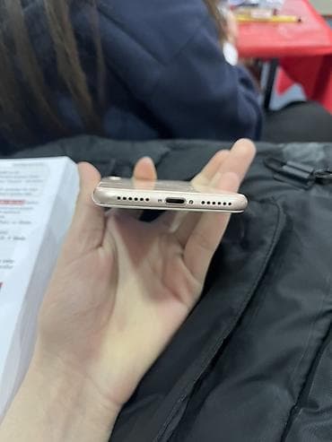 2 ci el telefon: IPhone 8, 64 GB, Qızılı, Qırıq — 2