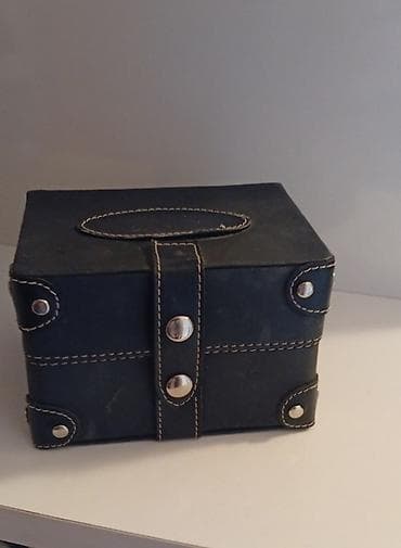 ev kaktusu: Dəri saxlama qutusu - Material: süni dəri örtük, kontrast ağ tikişlər — 1
