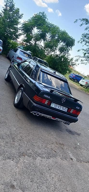 Mercedes-Benz 190 (W201): 2 l | Sedan