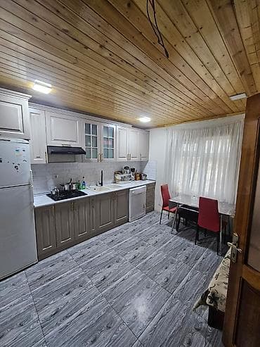 ev alqi satqisi gence: Həyətyanı torpaq sahəsi və tikili Evin yarı hissəsi daş, yarı hissə — 10