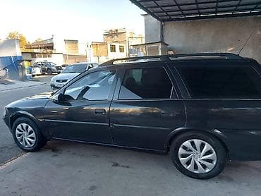 opel barter: Opel Vectra Caravan (universal) – qara rəng - Kuzov: universal — 2